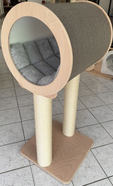 B-Ware Kratzbaum JR-01 aus Multiplex Buche | Katzenkratzbaum mit Sisalrolle | 140 cm