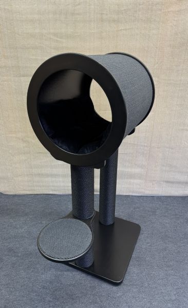 Kratzbaum JR-02 aus Multiplex Buche | Alles in schwarz | 140 cm
