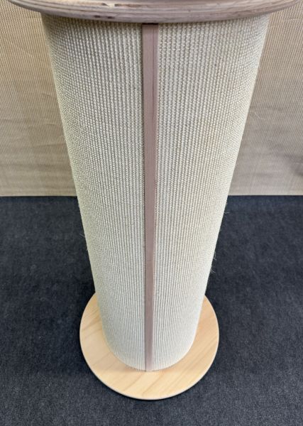 Kratzsäule-02 – ca.119 cm, kompakt, stabil & langlebig